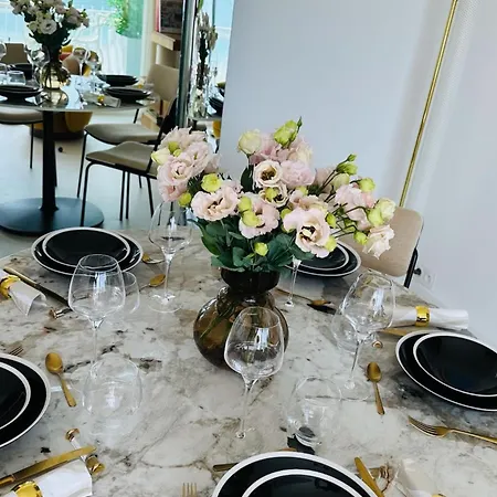 Le Palais D'ete * La Baule-Escoublac